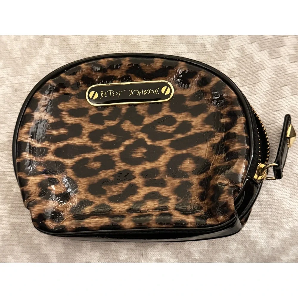 Betsey Johnson Leopard Print Cosmetic Bag‎ Makeup Pouch Small Purse